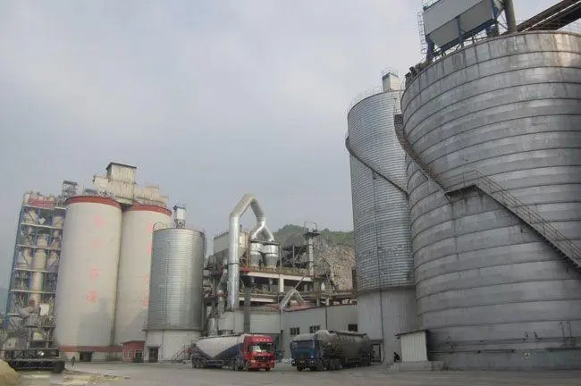 水泥粉料倉防爆雷達(dá)式料位計(jì)