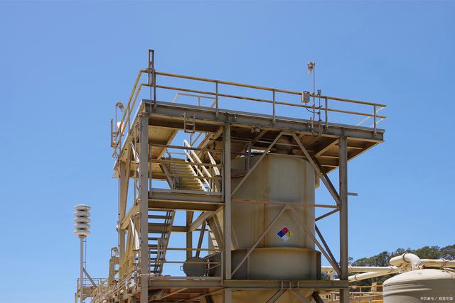 粉料倉帶吹掃雷達連續料位計