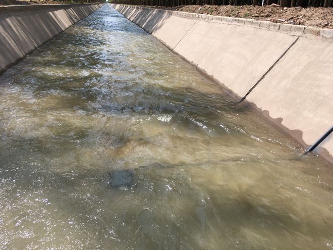 明渠灌溉雷達(dá)液位計(jì)測(cè)量